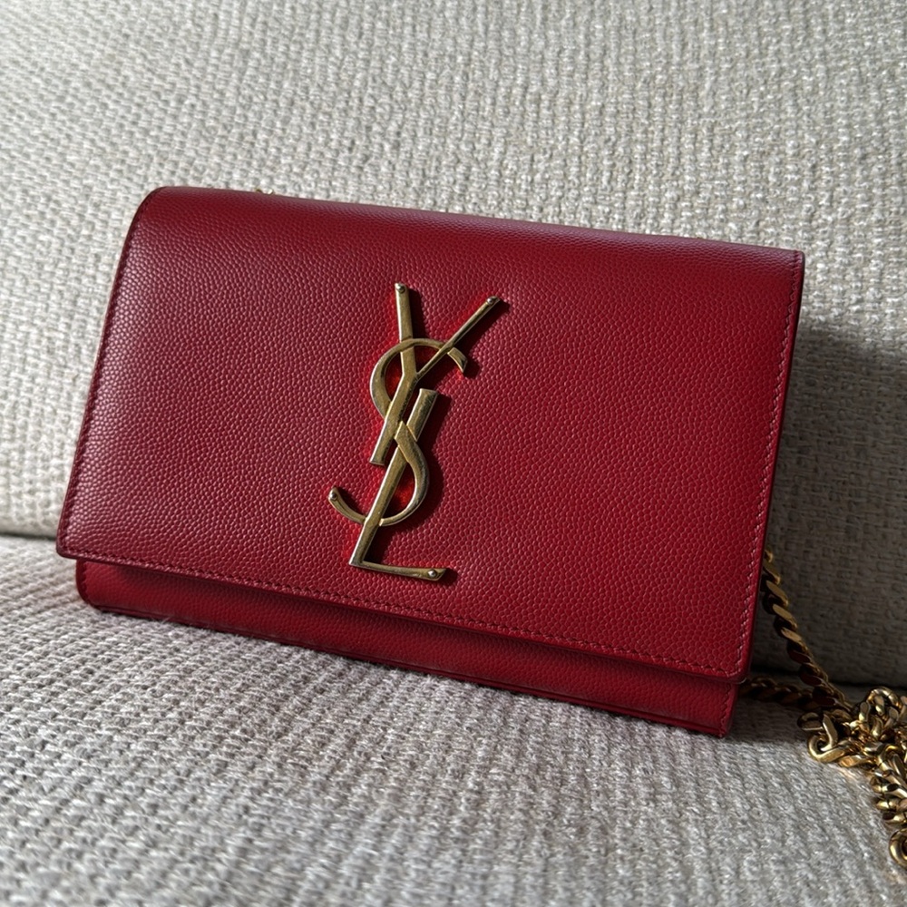 Yves Saint Laurent KATE SMALL IN GRAIN DE POUDRE EMBOSSED LEATHER